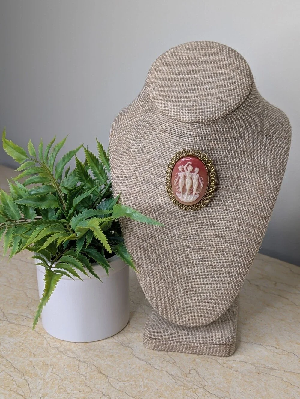Vintage Cameo Pink 3 Graces Dancing Women Gold Tone Filigree Brooch Pin